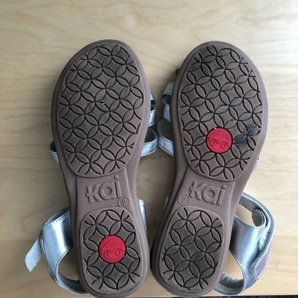 See Kai Run Camila Metallic Sandals - Picture 15 of 15